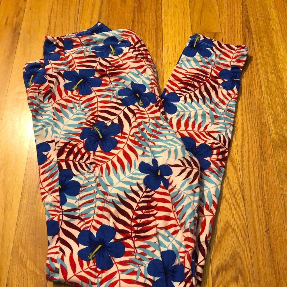 LuLaRoe TC Leggings Tall & Curvy red, white,and blue